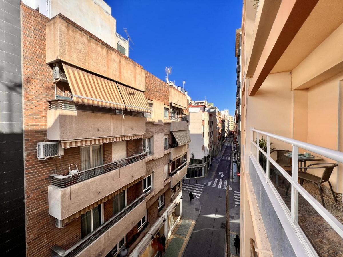 Downtown Apartment By United Renters Alicante Ngoại thất bức ảnh
